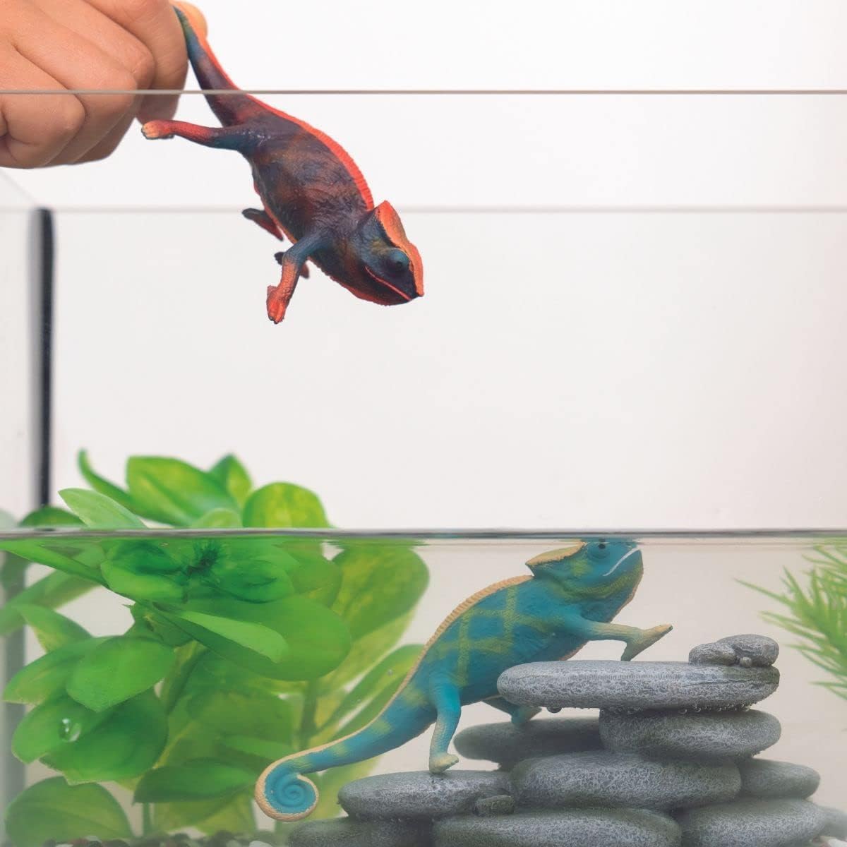 Schleich Wild Life Chameleon Figurine 14858 | Multicolor Plastic | 1.7 Inch 8