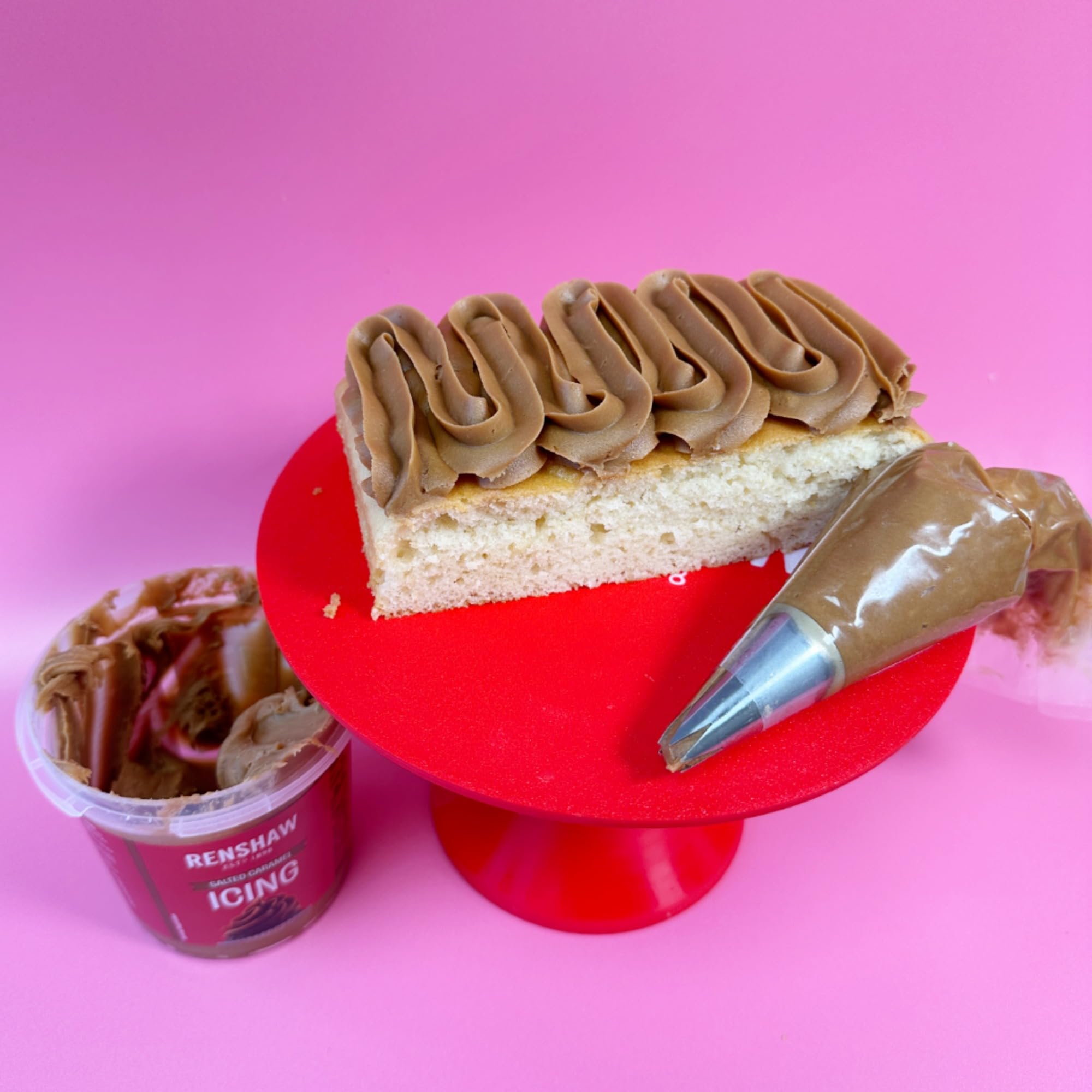 Renshaw Vegan Buttercream Style Soft Icing - Salted Caramel | 400g Tub 7