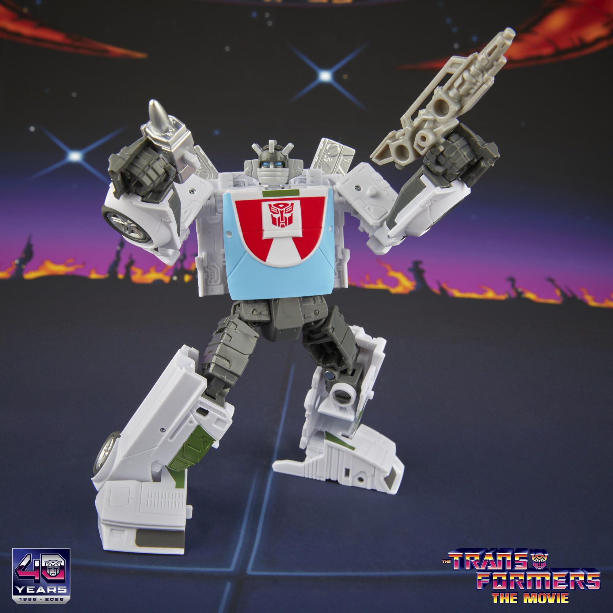 Transformers Studio Series Wheeljack Deluxe Class Action Figure | 12.5-cm/5-inch | Ages 8+ 3