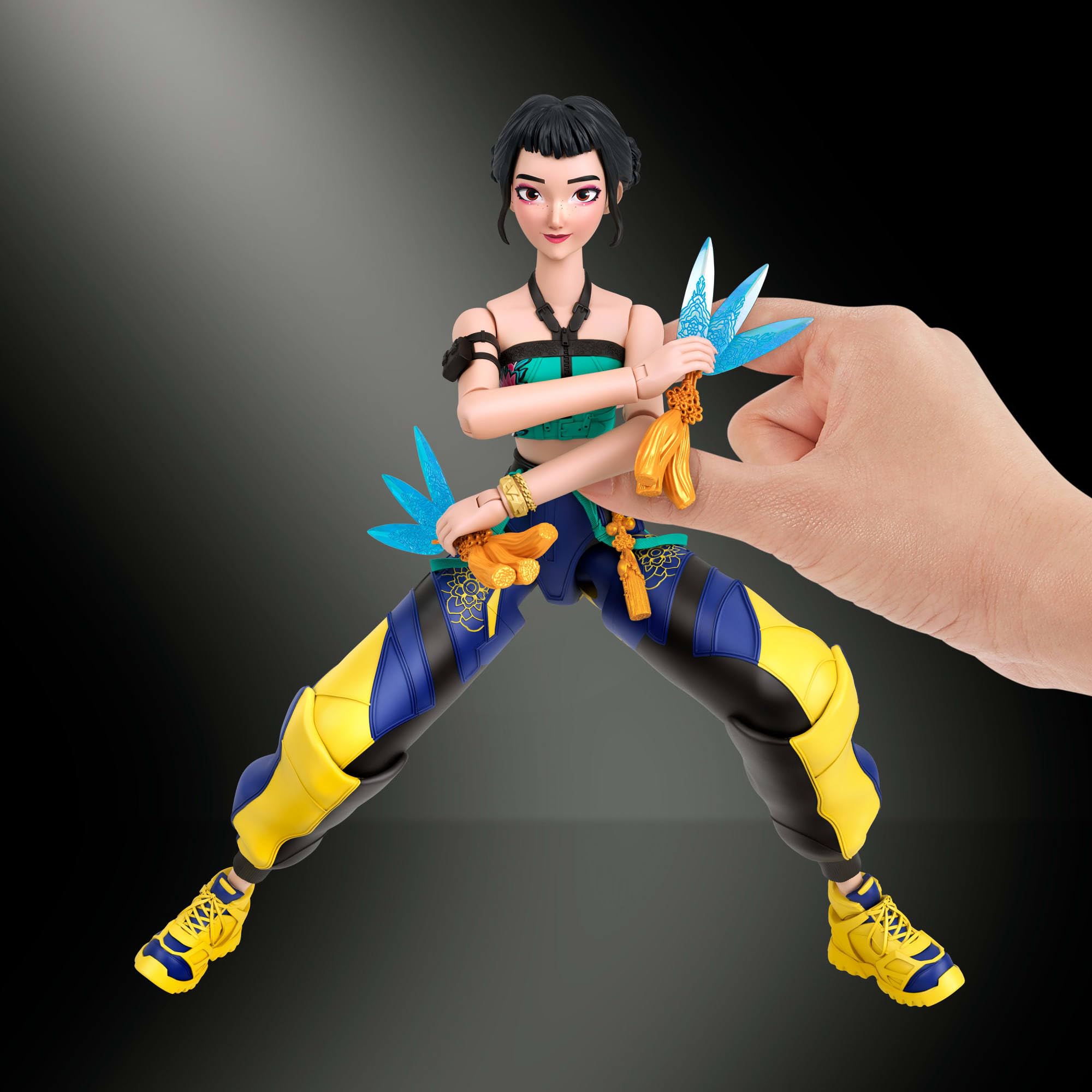 Mattel KPop Demon Hunters Zoey Action Figure - 5.6-Inch Scale, 20 Points of Articulation, Ages 4+ 2