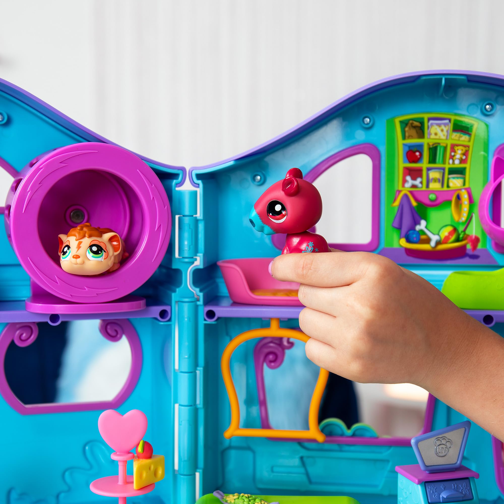 Littlest Pet Shop Series 2 Pet Shop Playset - With 2 Mini Pets & 20 Accessories 3