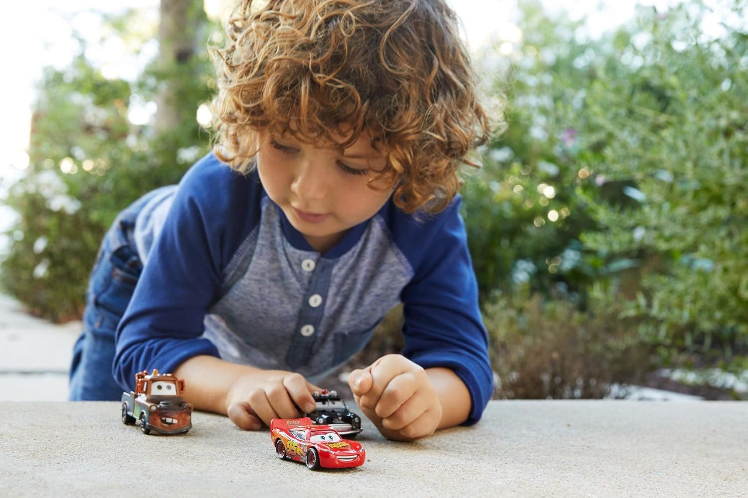Disney Pixar Cars Radiator Springs 3-Pack with Lightning McQueen, Mater & Sheriff - Die-Cast Vehicle Playset for Kids