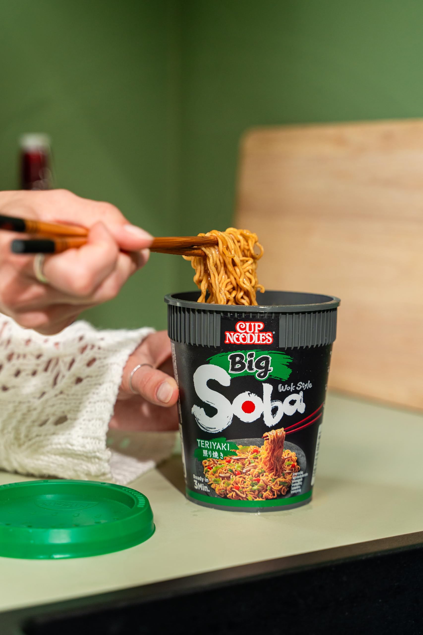 NISSIN Soba Big Teriyaki Instant Wok Style Noodles - Pack of 6 x 113g 7