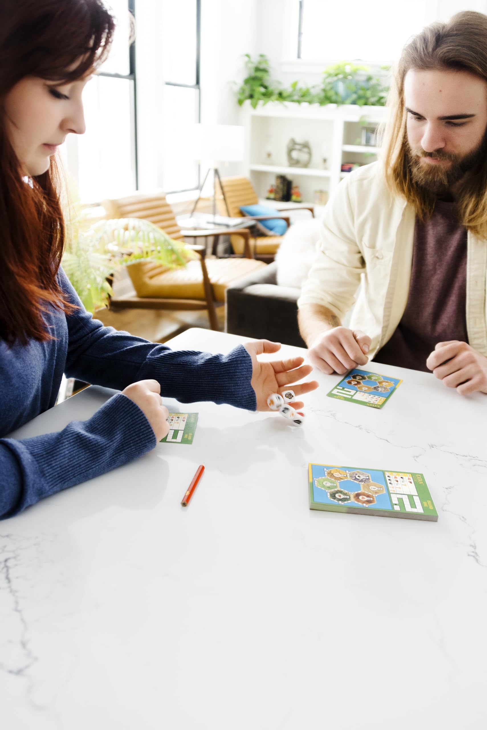 CATAN Dice Game - Strategy Board Game | Ages 7+ | 1-4 Players | 15 Min Playtime 8