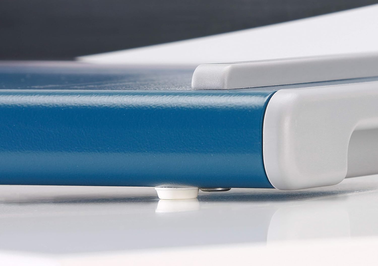 Dahle 502 Guillotine Paper Cutter (Cutting Performance up to 8 Sheets / DIN A4) Blue 22