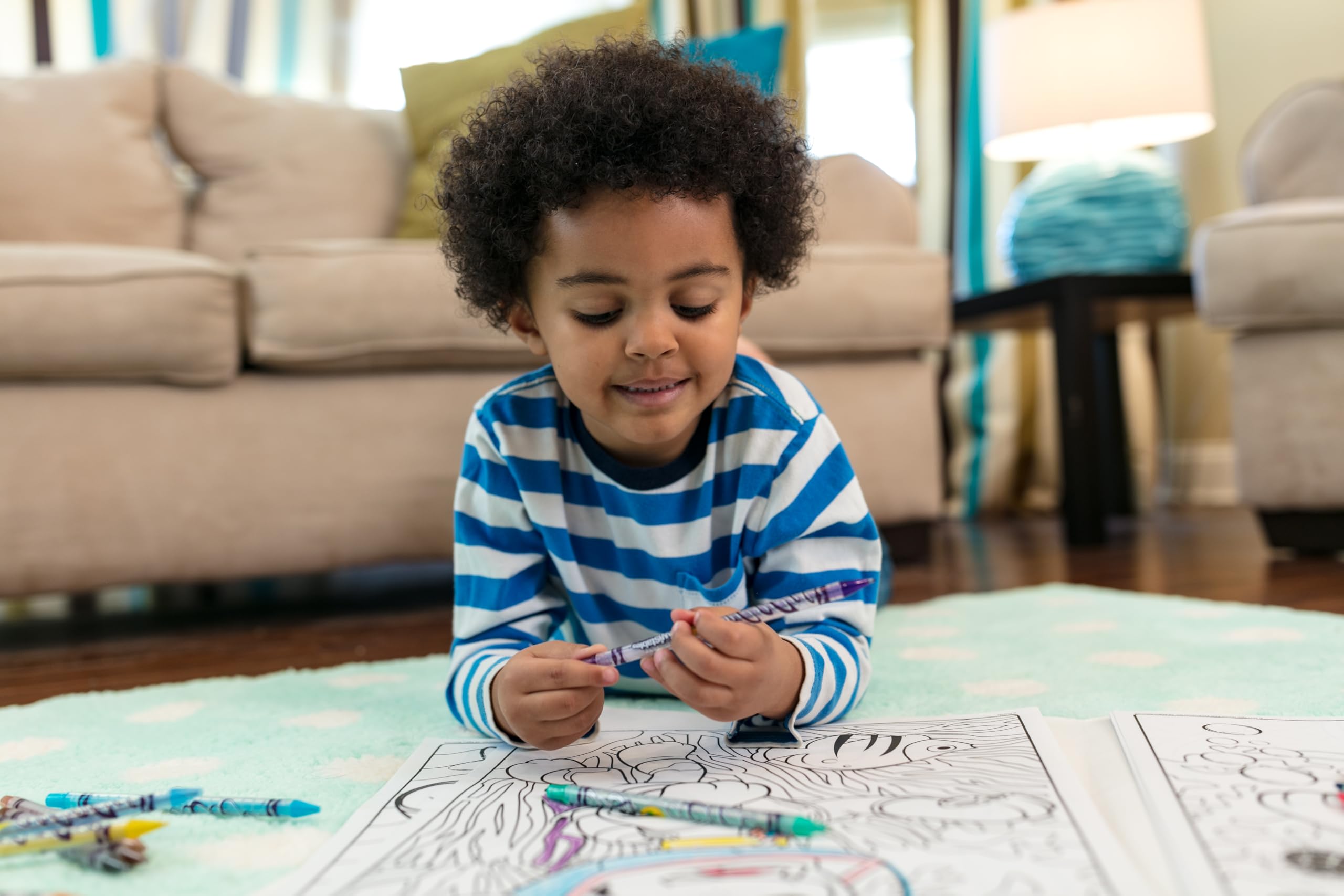 CRAYOLA Peppa Pig Giant Colouring Pages - 18 Pages | 100 Stickers | Ages 3+