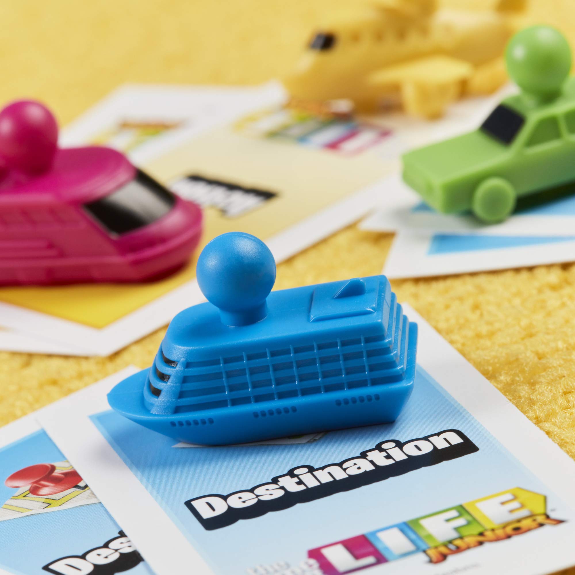 Hasbro Gaming The Game of Life Junior Board Game - Family Vacation Adventure for Kids Ages 5+, 2-4 Players 7