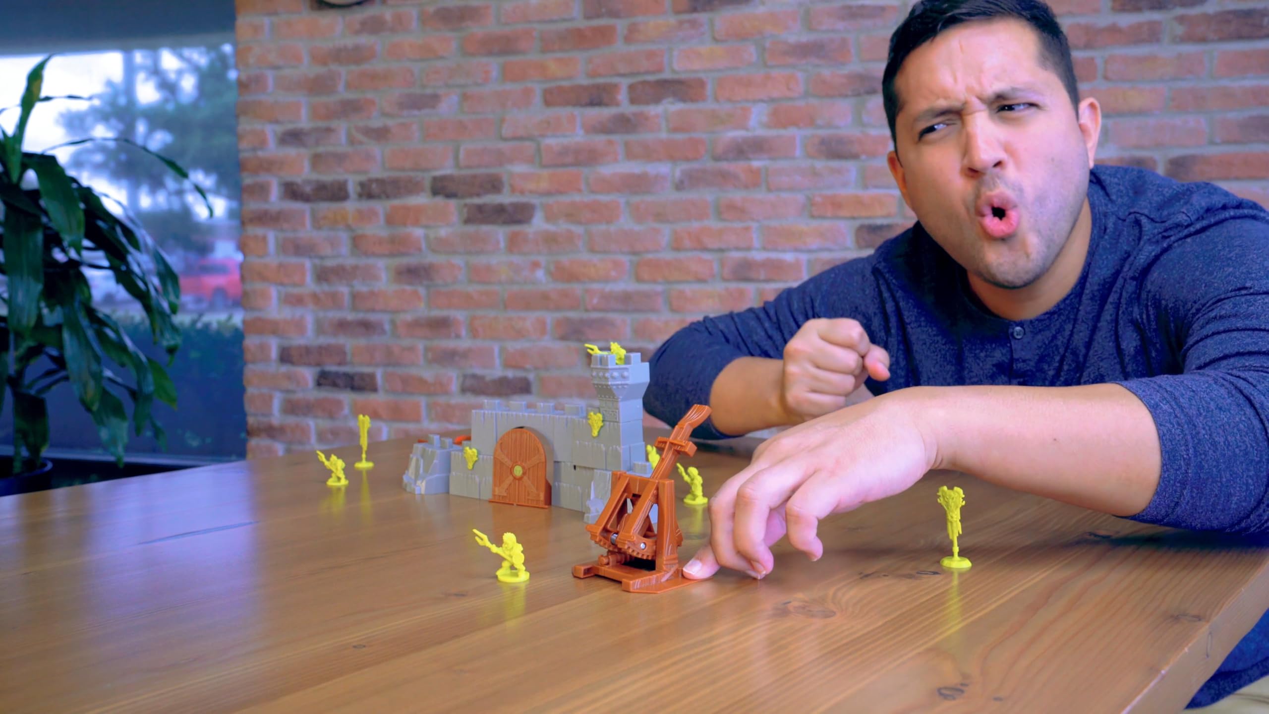 Goliath Crossbows & Catapults - Castle Battle Board Game 6