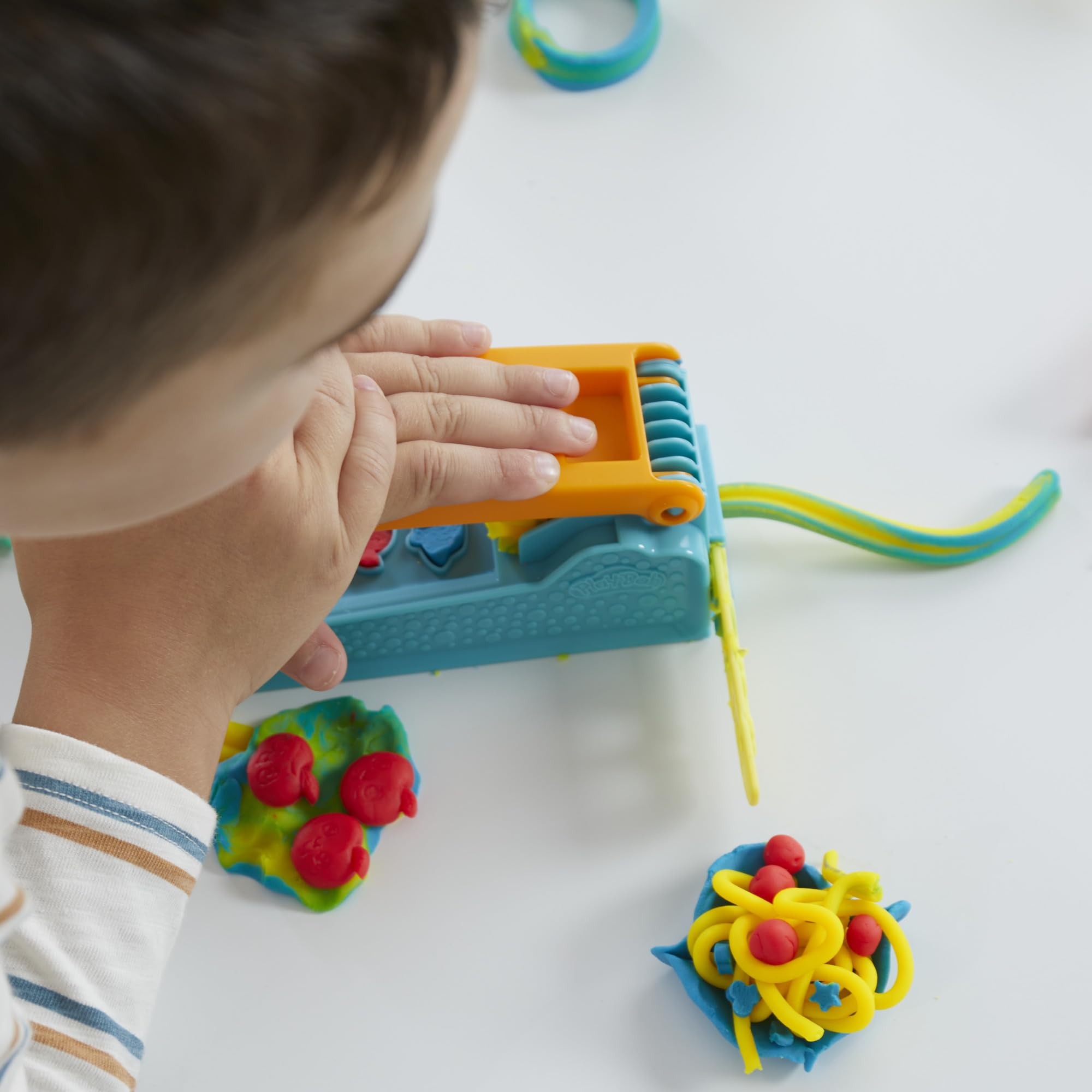 Play-Doh Fun Factory Starter Set - Squeezes 10 Shapes | Includes 3 Colors | Ages 3+ 7