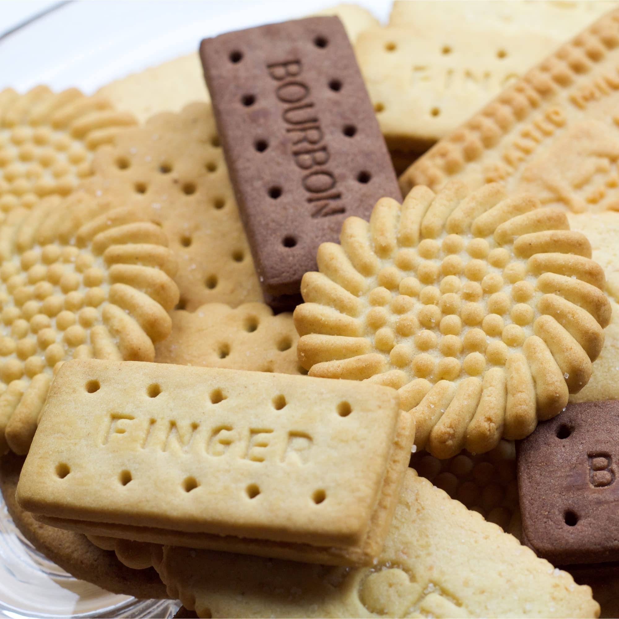 The Silver Crane co. British Biscuits Gift Set - 350g Assorted Traditional Biscuits in Collectible Tin 8