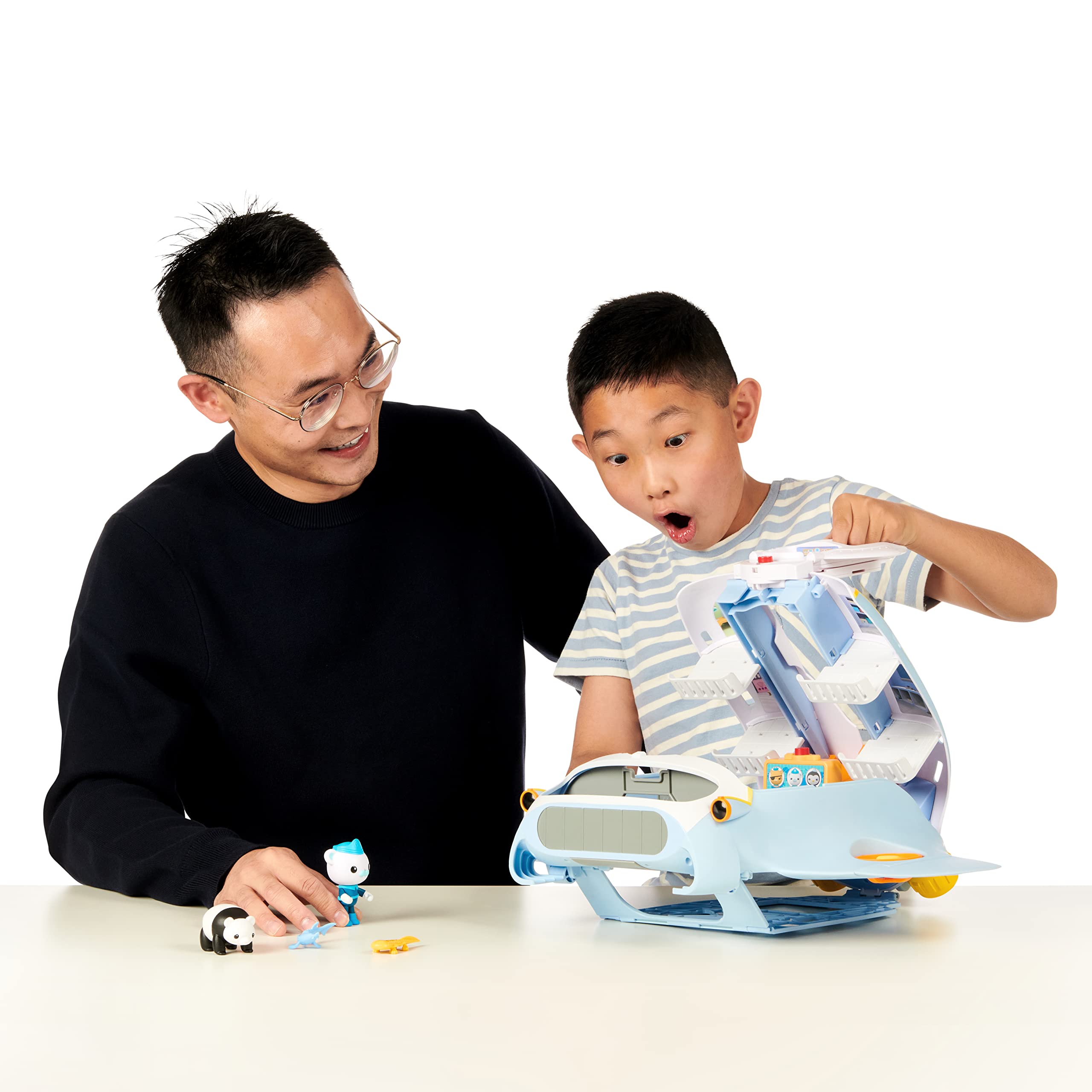 Octonauts Octoray Verwandelbares Spielset mit Lichtern und Geräuschen – 7-teiliges Set mit Captain Barnacles-Figur 12