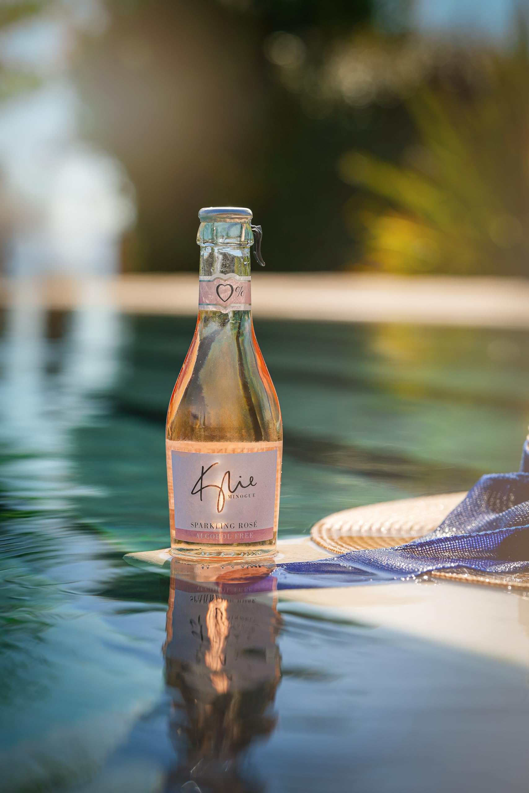 Blue Tree Kylie Minogue 0% Sparkling Rosé Non-Alcoholic Drink | 20cl Bottle