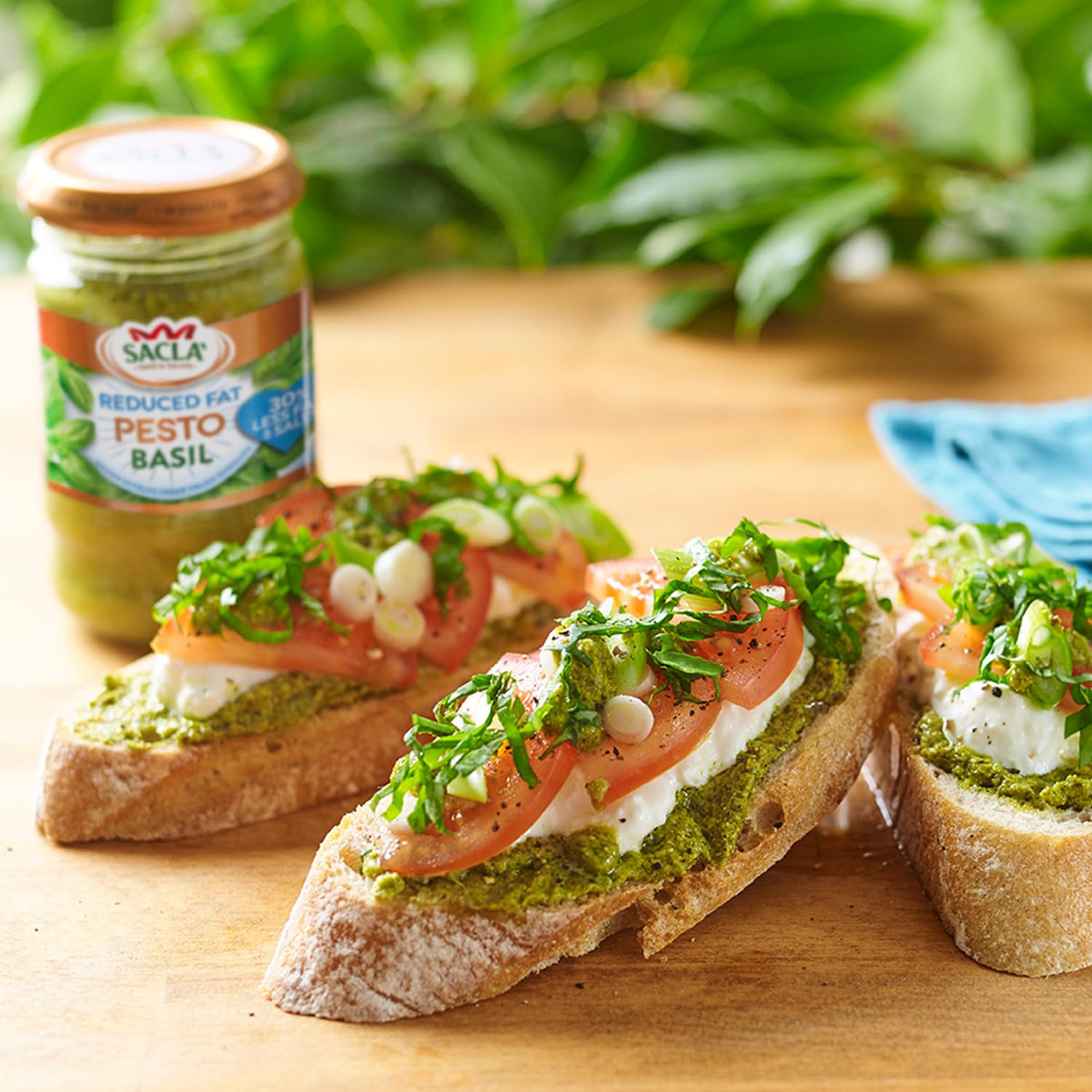 Saclà Italienisches Basilikum-Pesto – Fettreduziert, mit Basilikum, Käse, Cashews &amp; Pinienkernen – 190 g