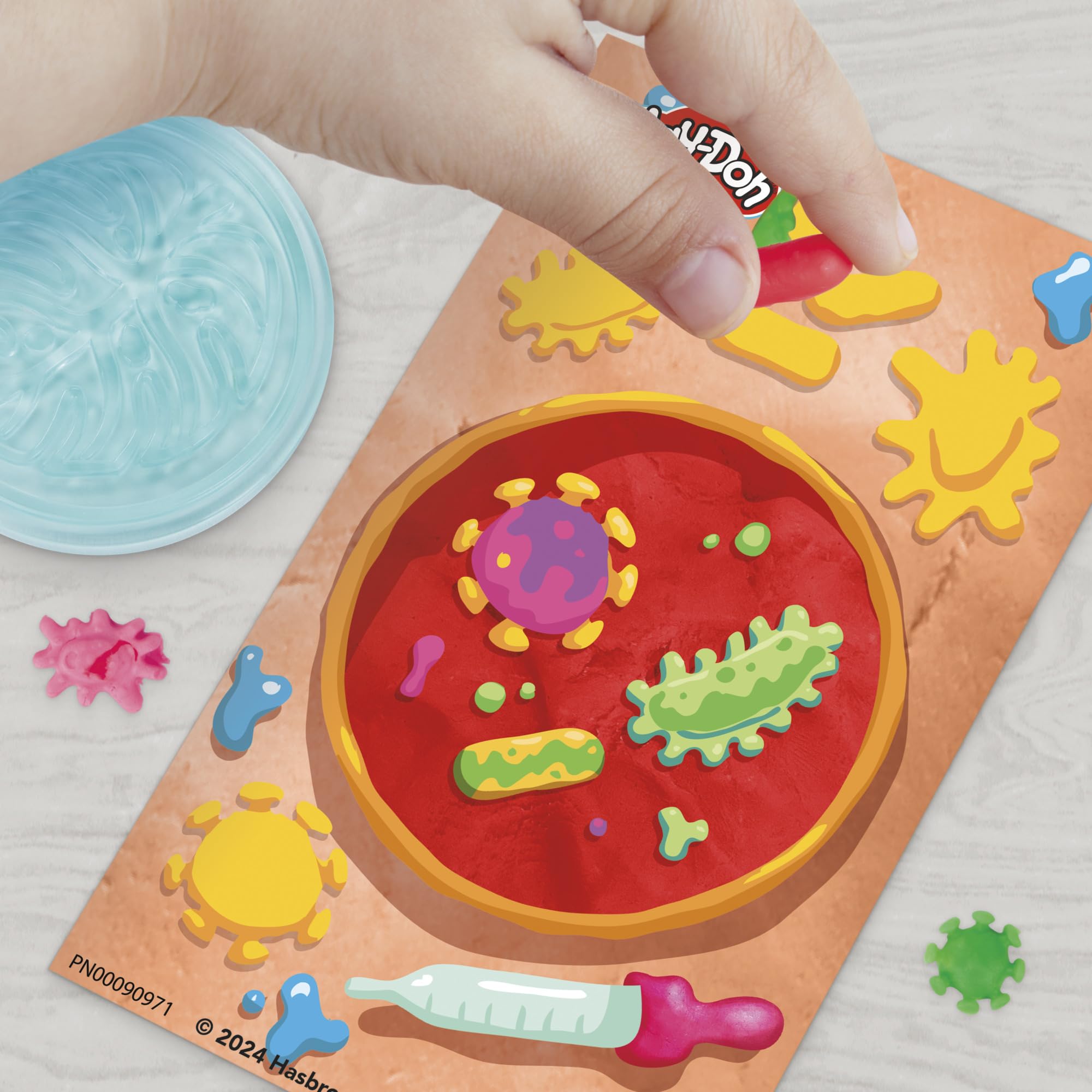 Play-Doh Light & Look Microscope Playset with 5 Tubs, Science Toy for Kids 3+ 8