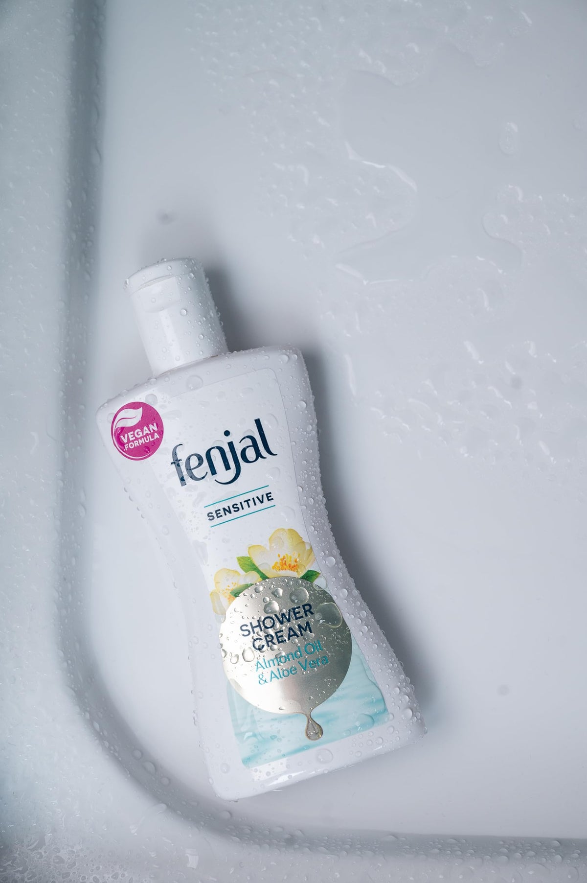 Fenjal Sensitive Body Shower Crème - Aloe Vera Scent, Velvety Smooth Skin | 200 ml 3