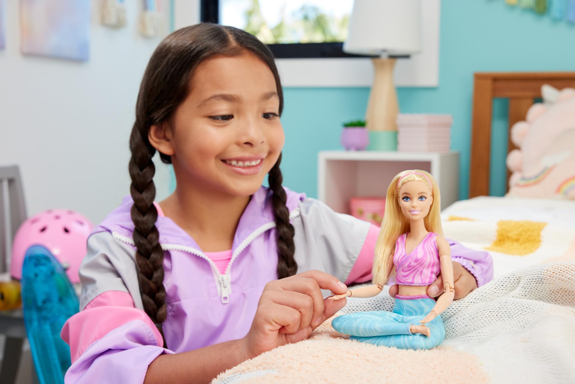 Barbie Made to Move Fashion Doll - 22-Joint Articulation for Realistic Play, Ages 3+ 5