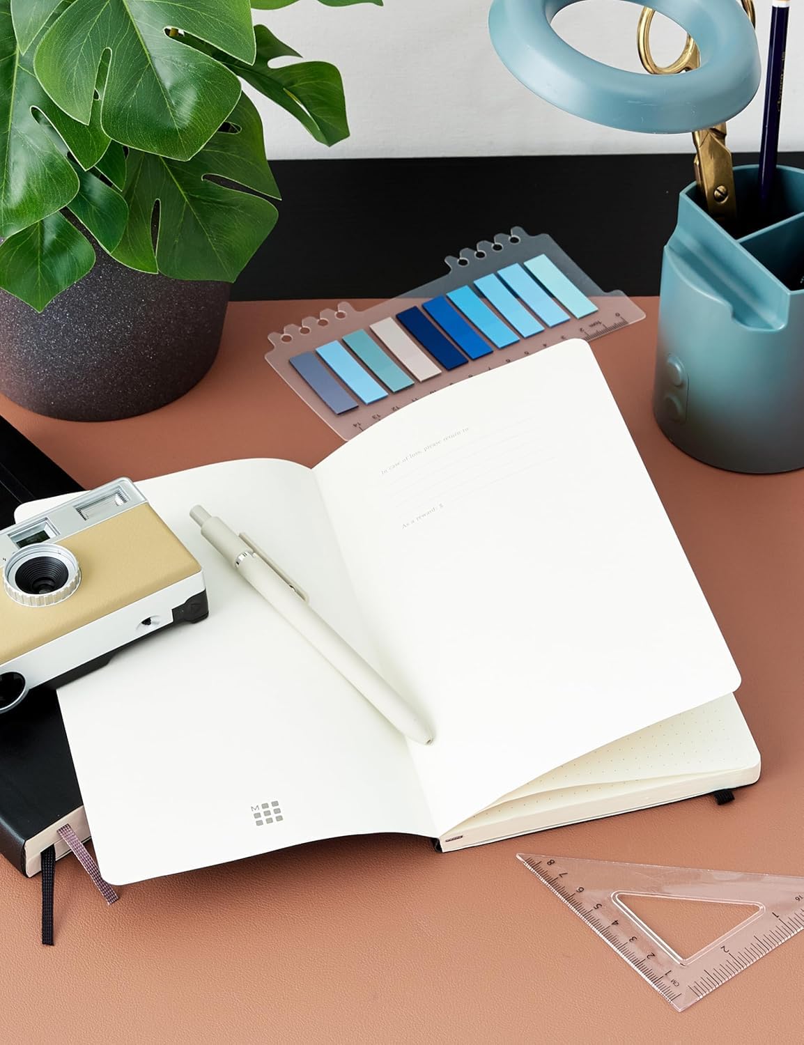 Moleskine Classic Dotted Paper Notebook - Soft Cover, Black, Large A5, 192 Pages 4