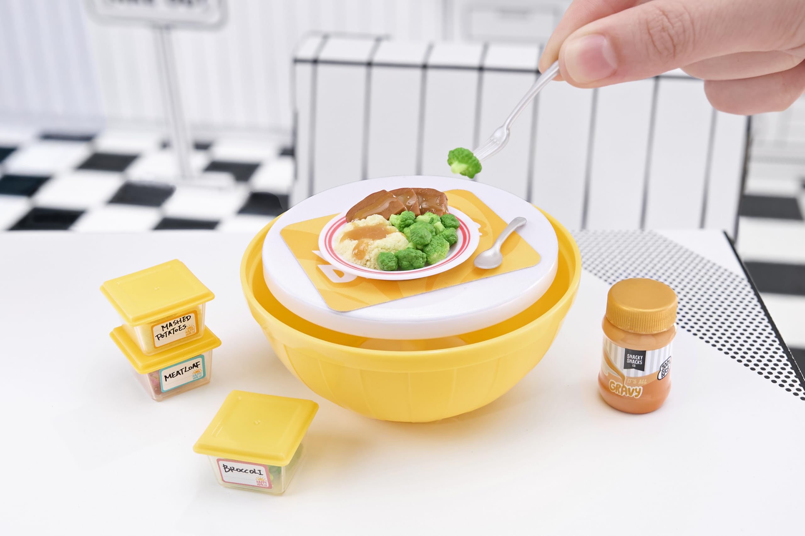 MGA's Miniverse Make It Mini Diner Series 4 Collectible DIY Resin Kit | Mini Size | Age 8+ 6