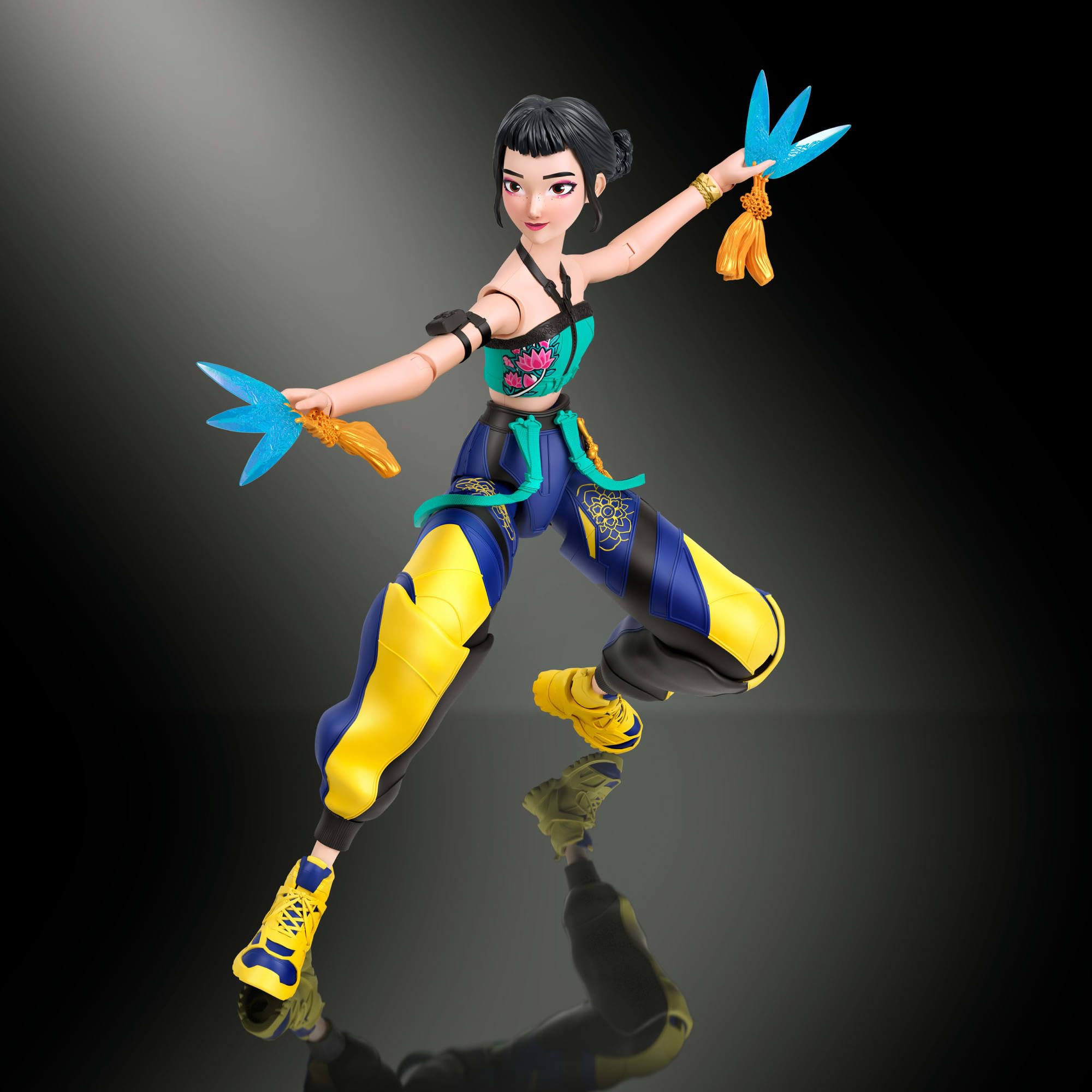 Mattel KPop Demon Hunters Zoey Action Figure - 5.6-Inch Scale, 20 Points of Articulation, Ages 4+ 4