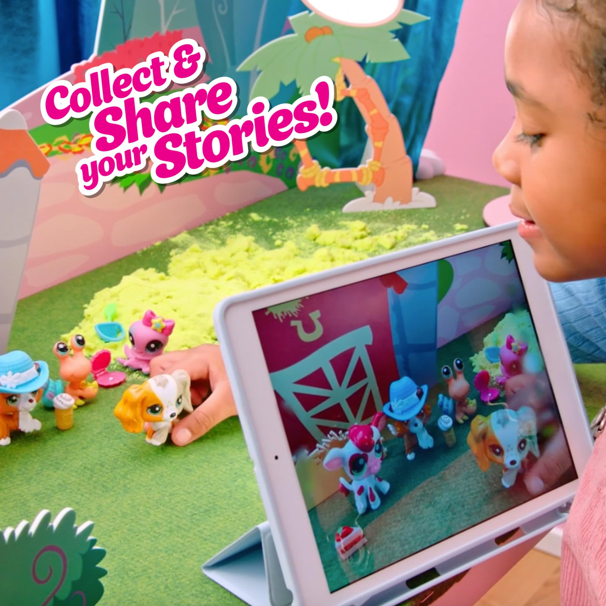 Littlest Pet Shop Sweet and Stylish Deluxe Dalmatian - Bobble Head Pet with 9 Accessories & Virtual Code 6