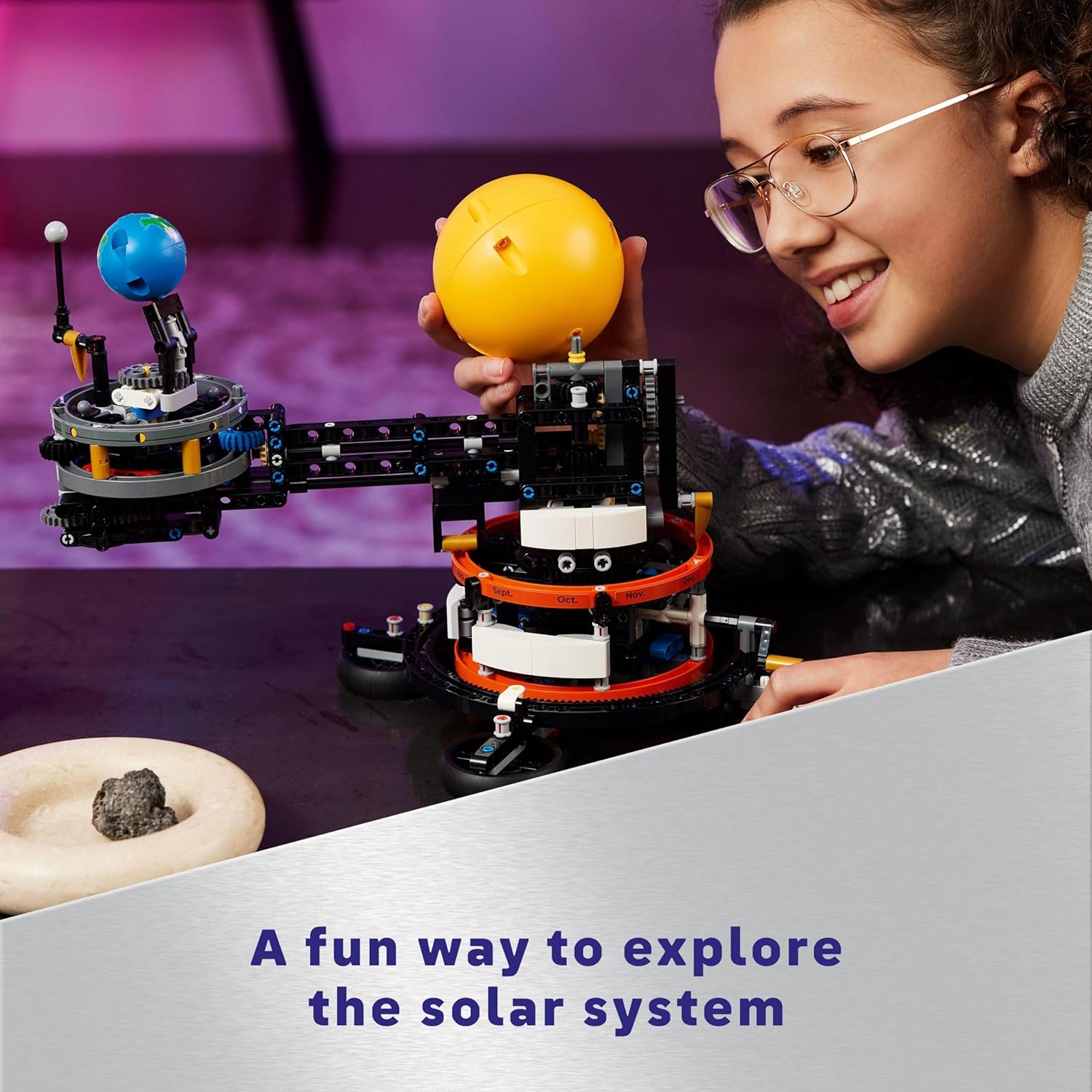 LEGO Technic Planet Erde und Mond im Orbit Bauset – Pädagogisches Weltraummodell für Kinder ab 10 Jahren