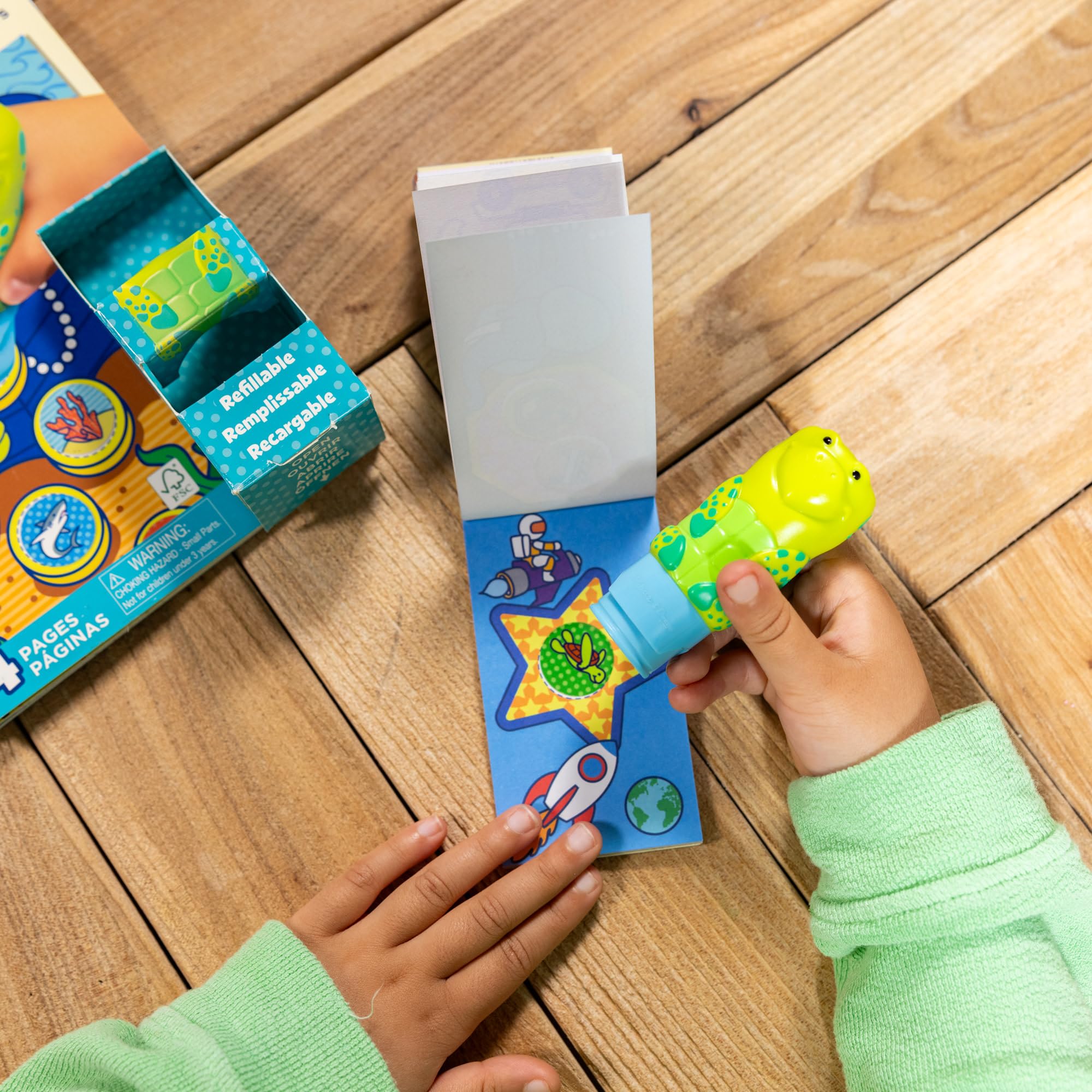 Melissa & Doug Sticker WOW! Sea Turtle Bundle with Kelp Stamper and 500 Stickers 8