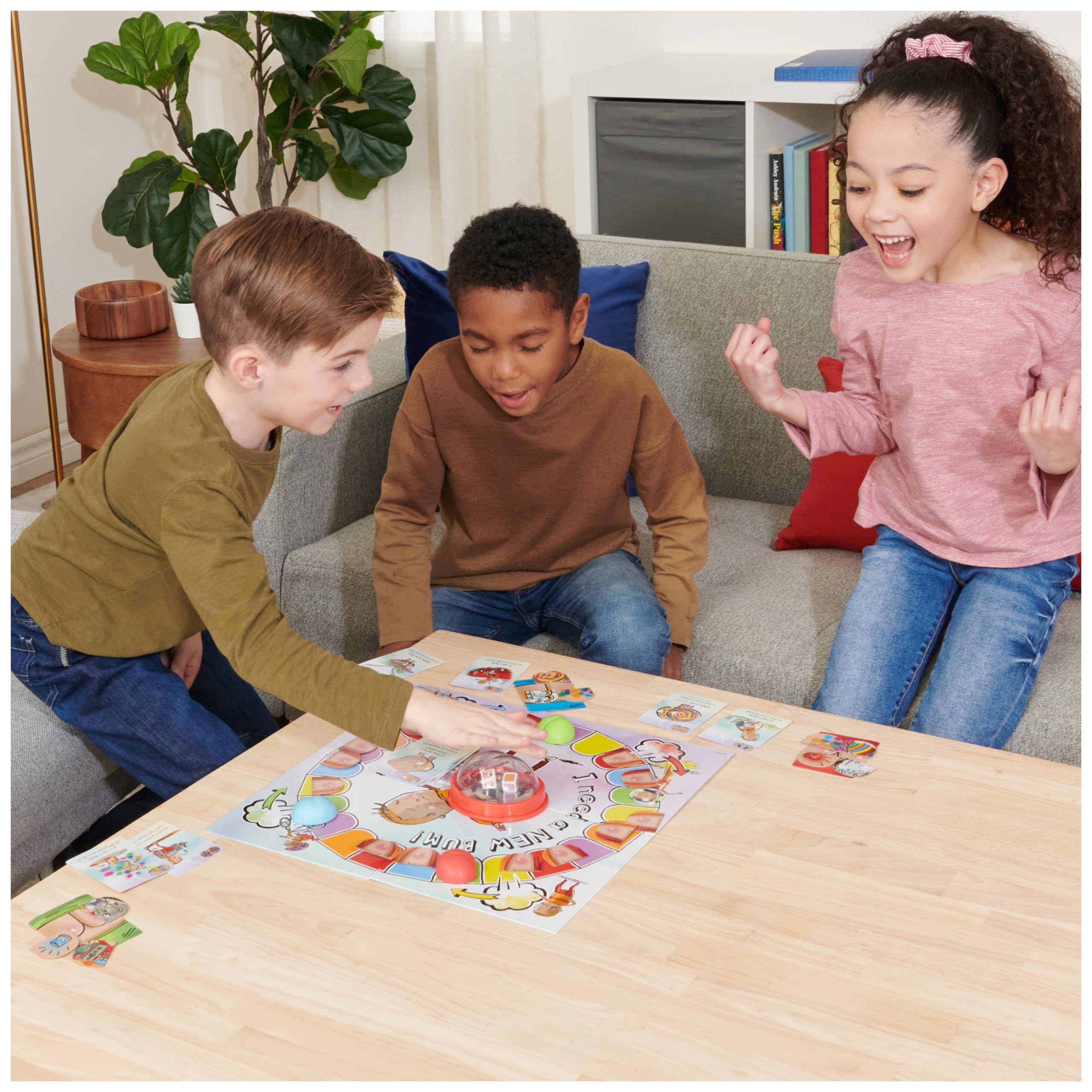 Spin Master Games I Need a New Bum! The Game - Card Board Game Based on the Book 7