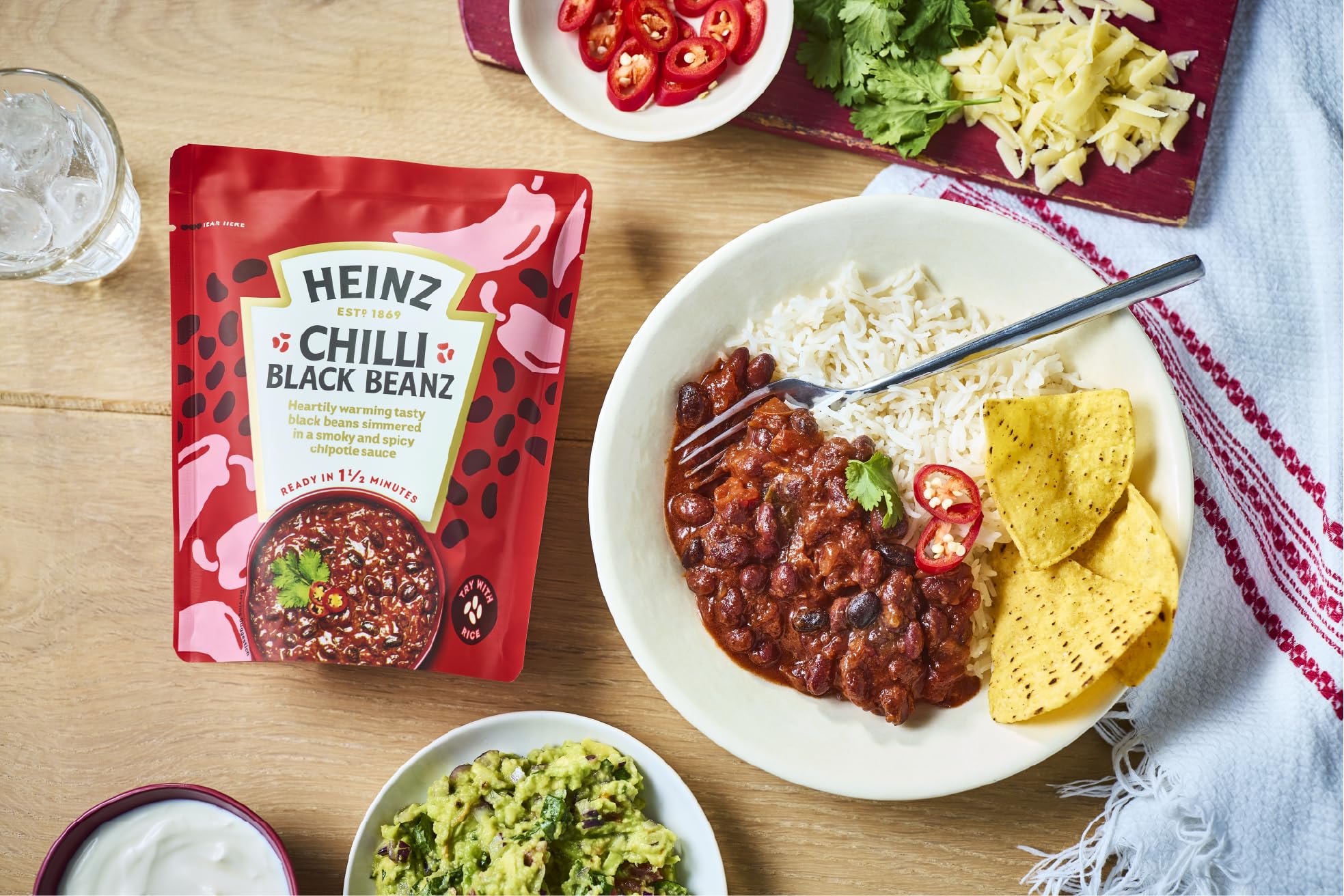 HEINZ Chilli Black Beans with Chipotle Chilli - Meal for One | Source of Protein | Ready in 1.5 Mins