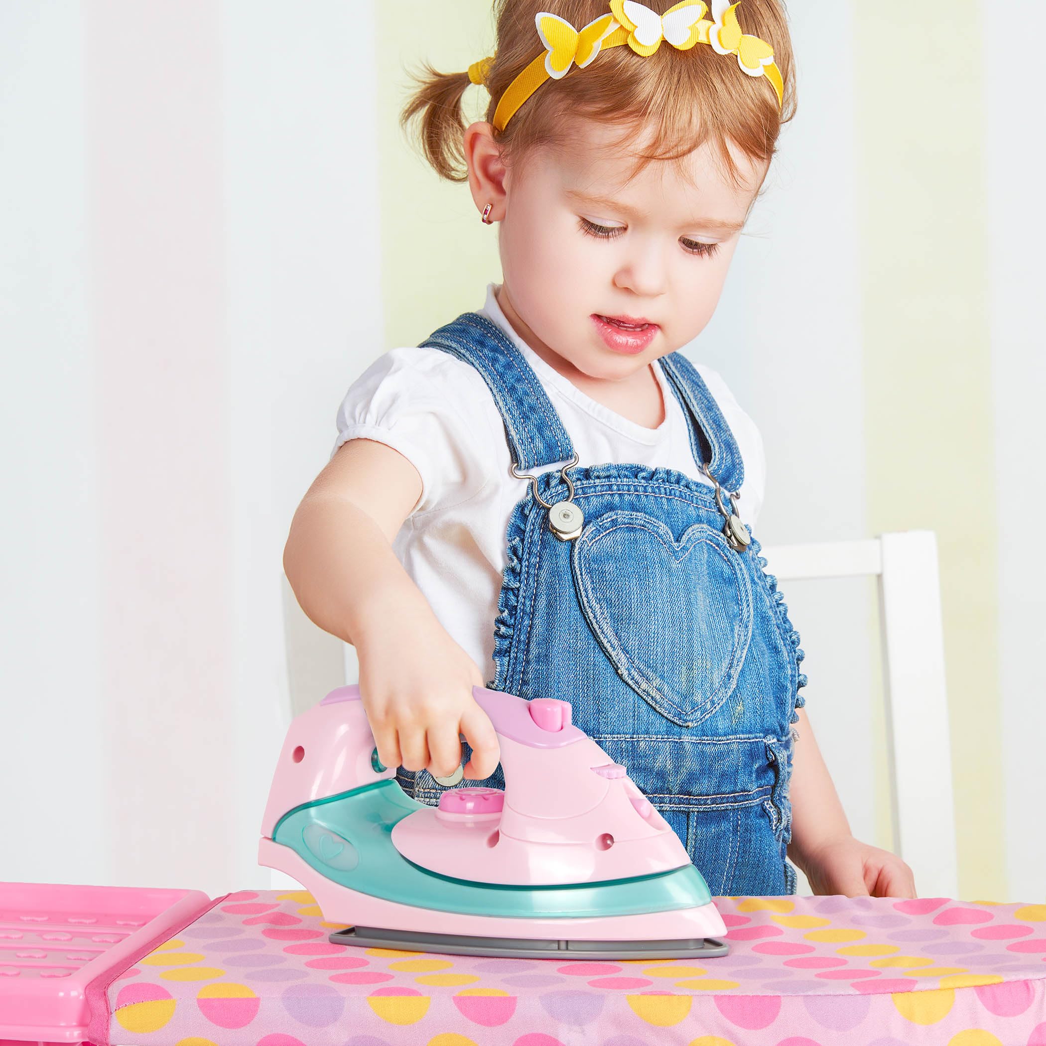 Battat Play Circle House Cleaning Set - Toy Iron with Light & Sound for Kids 3+ 5