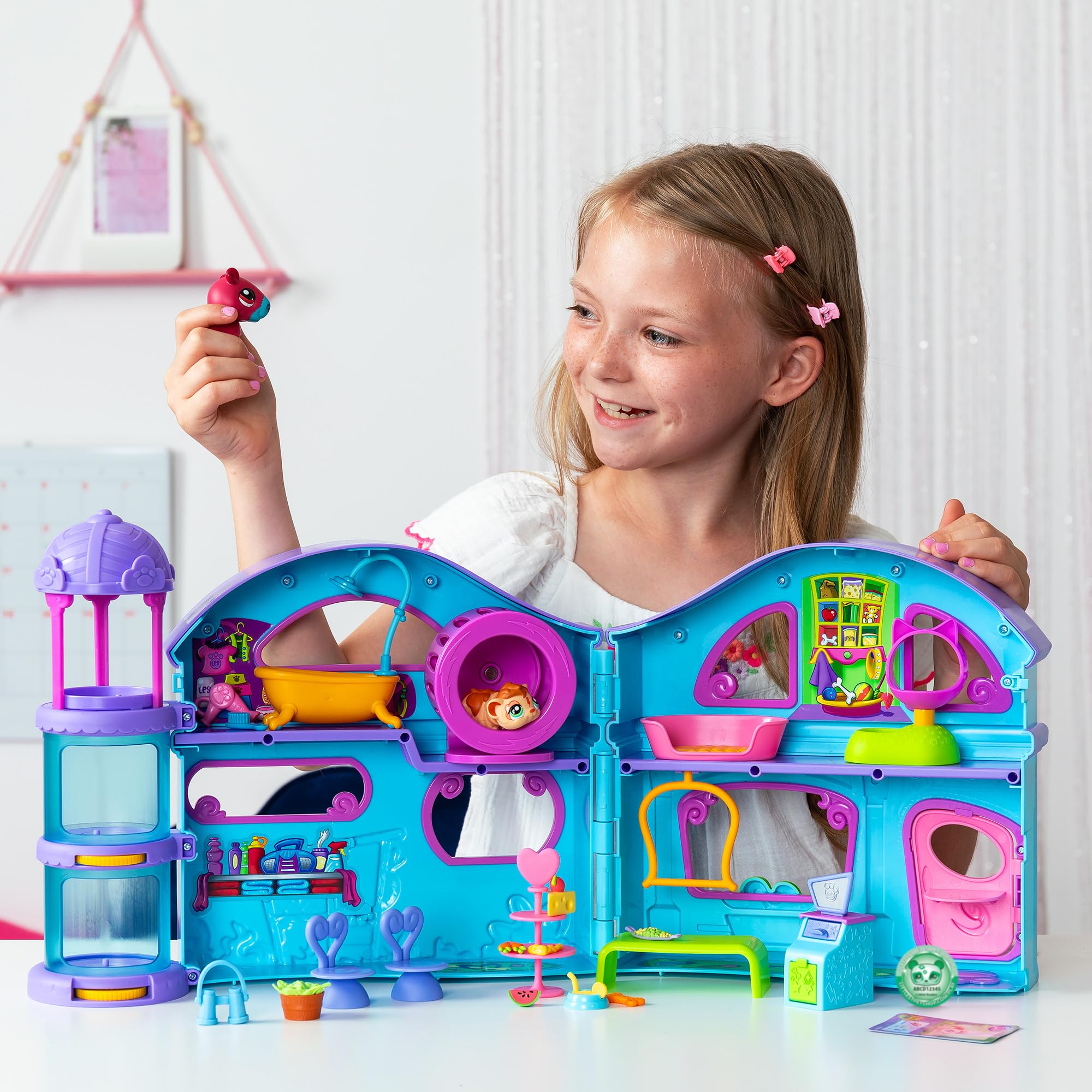 Littlest Pet Shop Series 2 Pet Shop Playset - With 2 Mini Pets & 20 Accessories 6