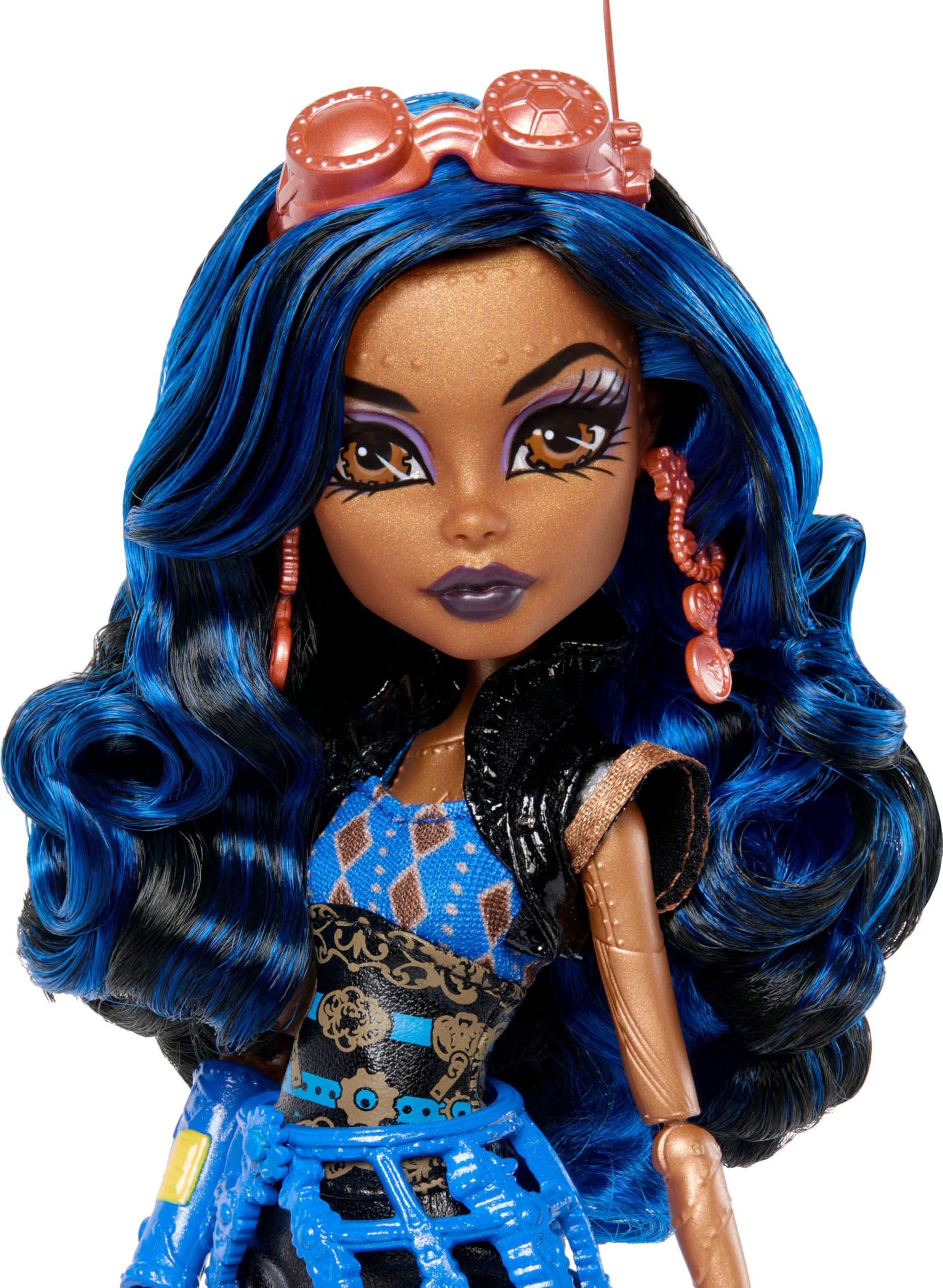 Monster High Robecca Steam Creeproduction Doll - Posable Joints | Includes Pet & Accessories