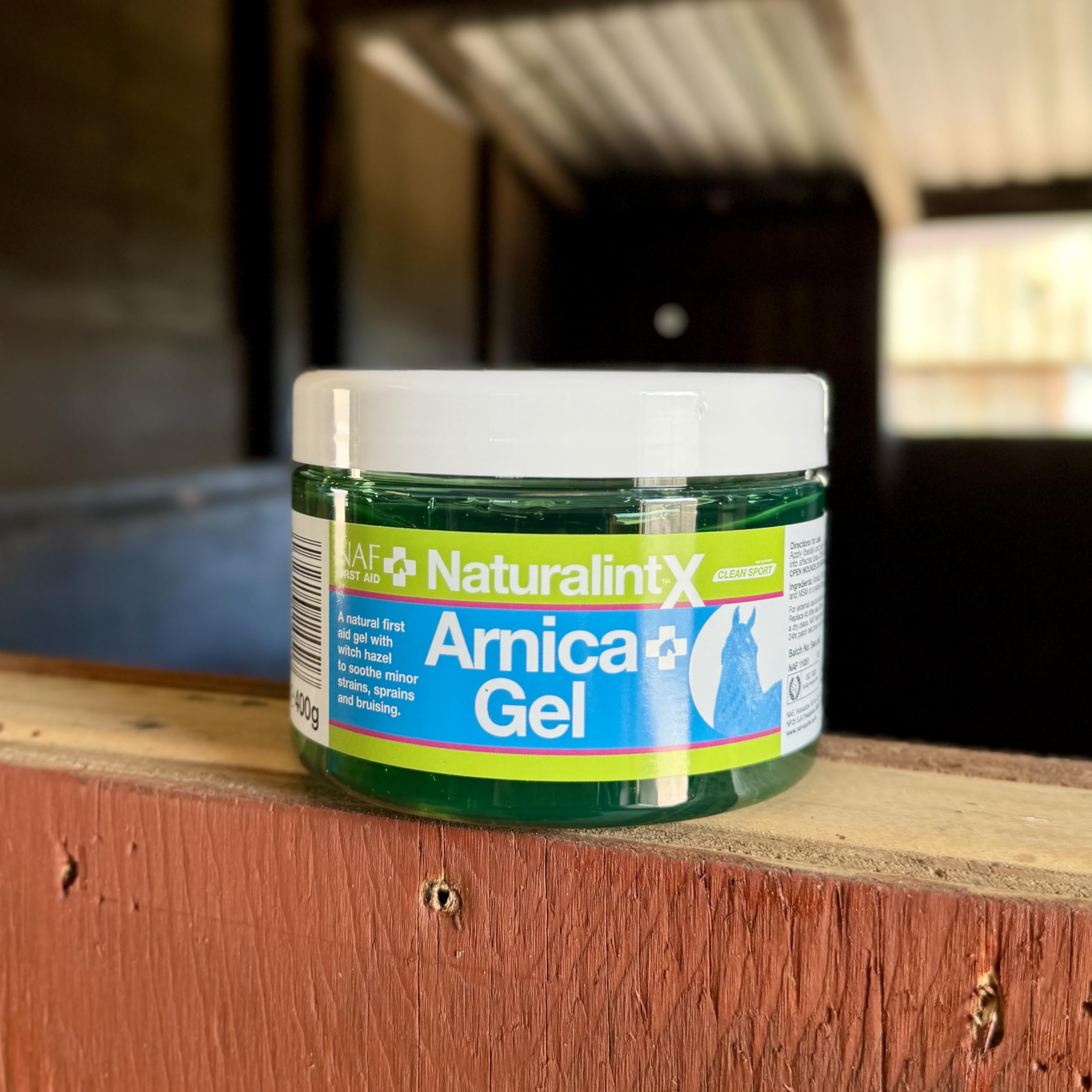 NAF NaturalintX Arnica Gel for Horses - 400g | Fast-Absorbing Muscle & Joint Care 3