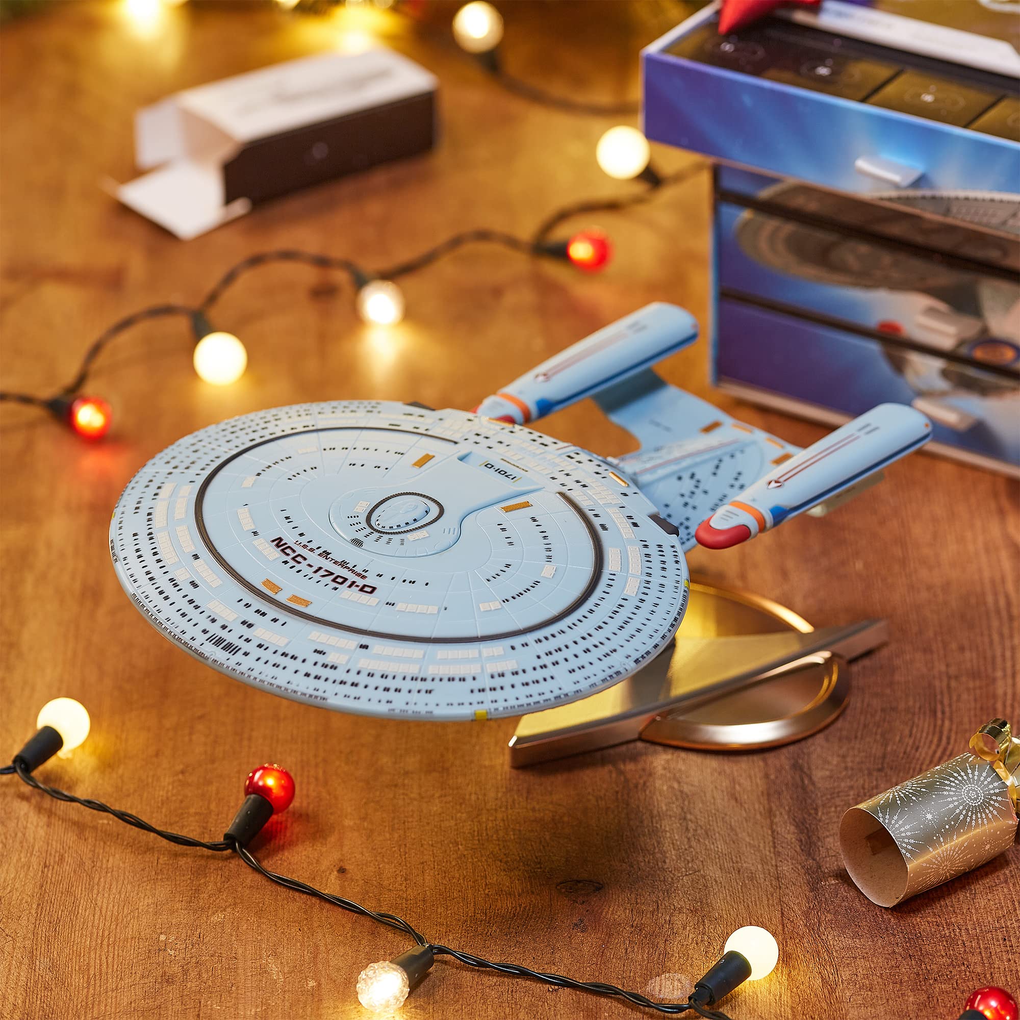 Numskull CC Countdown Characters - Star Trek USS Enterprise NCC-1701-D Collectible Figurine 6