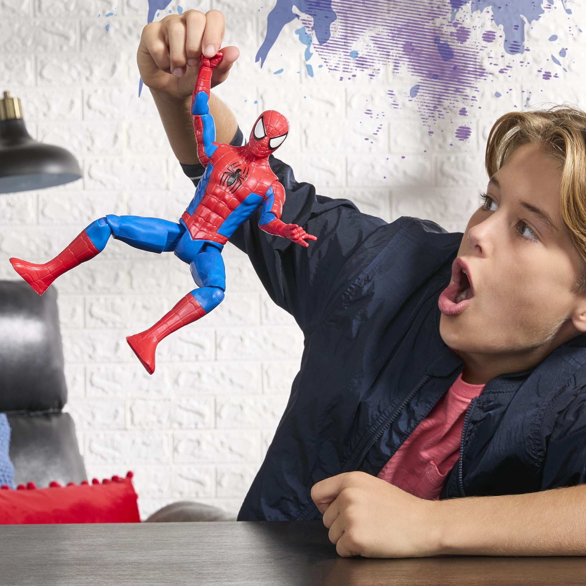 Marvel Titan Series Spider-Man Action Figure - 12-inch Scale | 11 Points of Articulation | Ages 4+ 5
