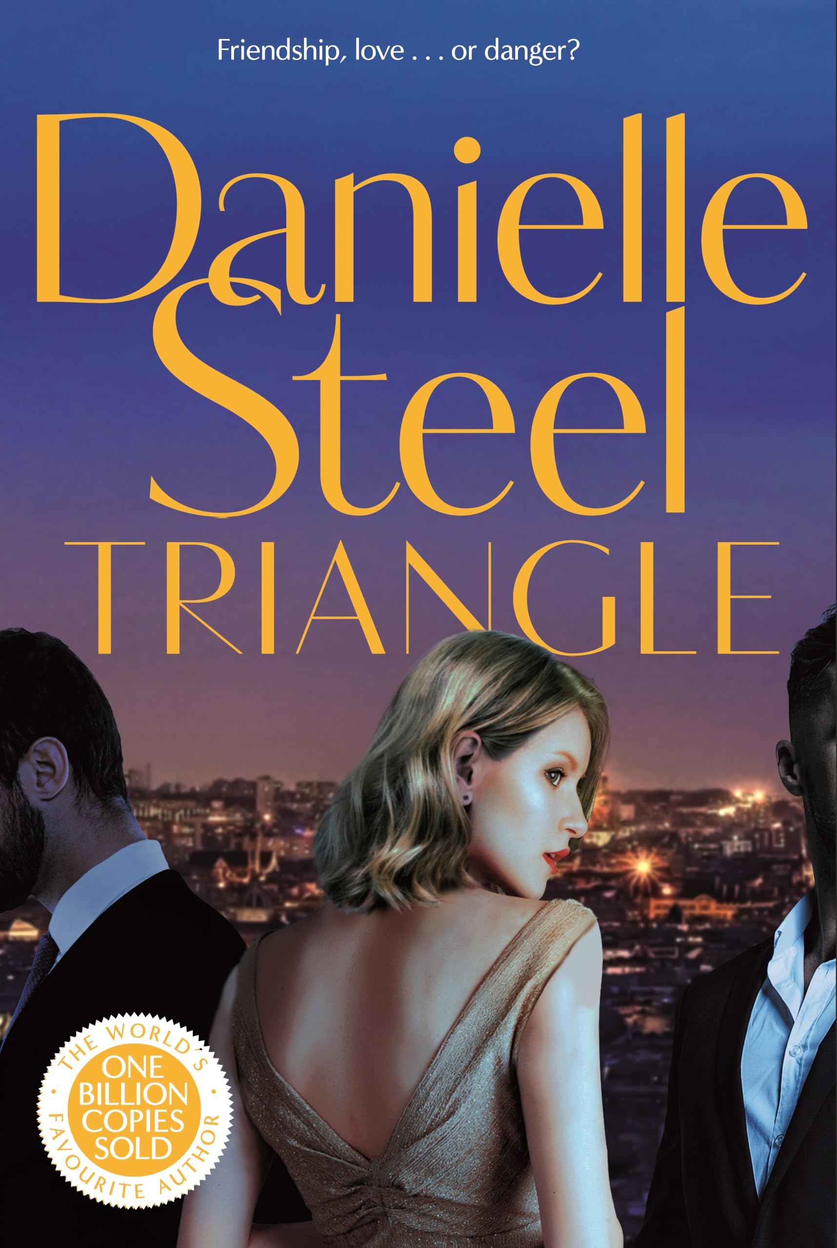 Danielle Steel - Triangle | Paperback, Main Market Edition