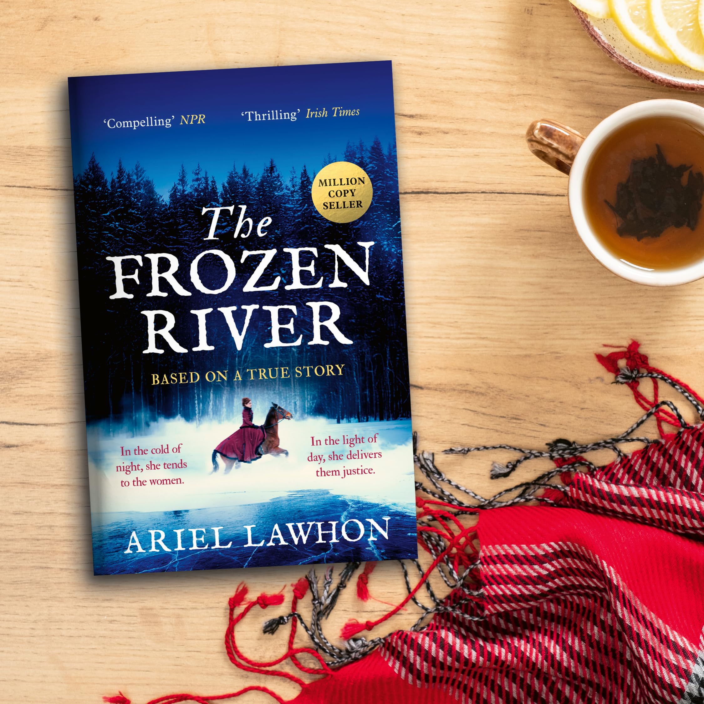 Ariel Lawhon - The Frozen River | Crime & Mystery Paperback 4
