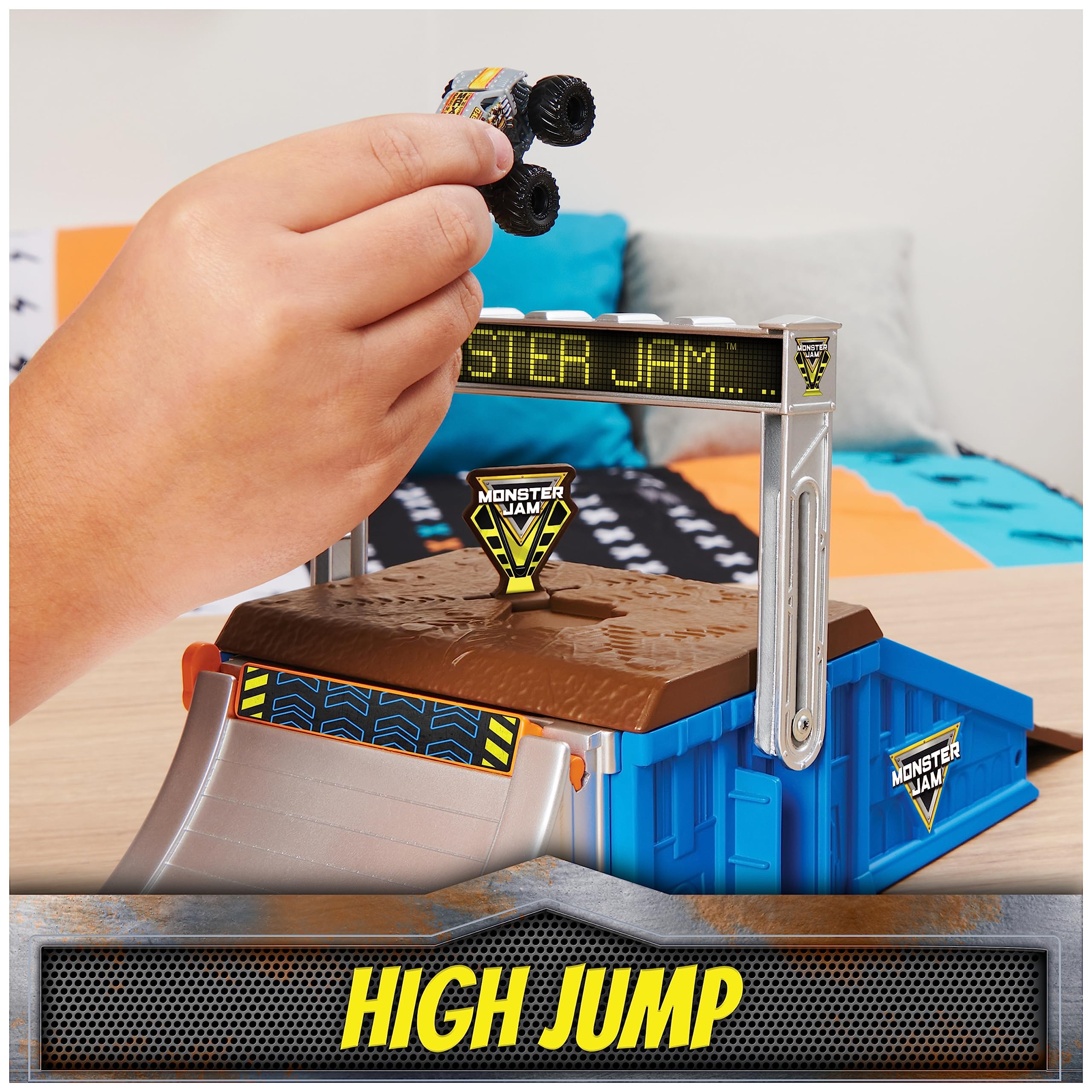 Monster Jam Mini Freestyle Flip Arena Playset - Includes 2 Trucks, Ages 3+ 7