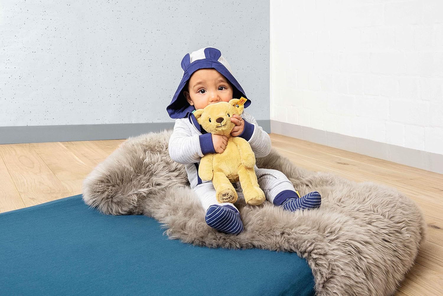Steiff Soft Cuddly Friends My First Teddy Bear - 26 cm Cuddly Plush for Babies 4