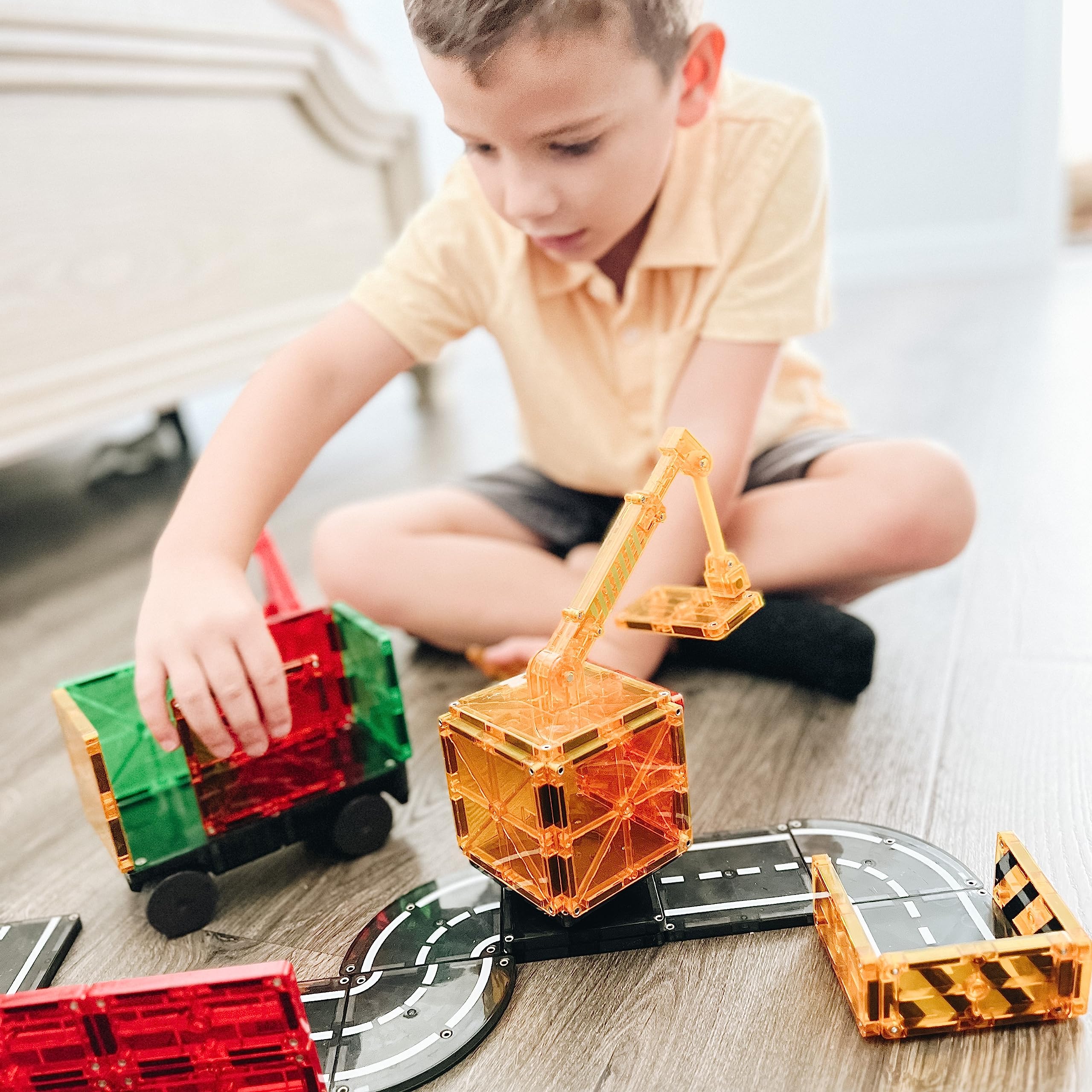 Magna-Tiles Builder 32-Piece Set - Magnetic Building Tiles for Kids 3+ 9