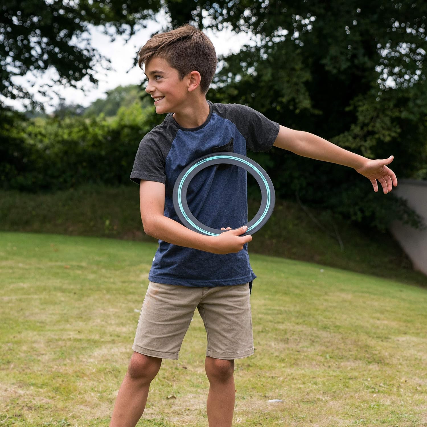 Mavrix Flying Ring – Stilvolle schwarze Performance-Flugscheibe für alle Altersgruppen 2