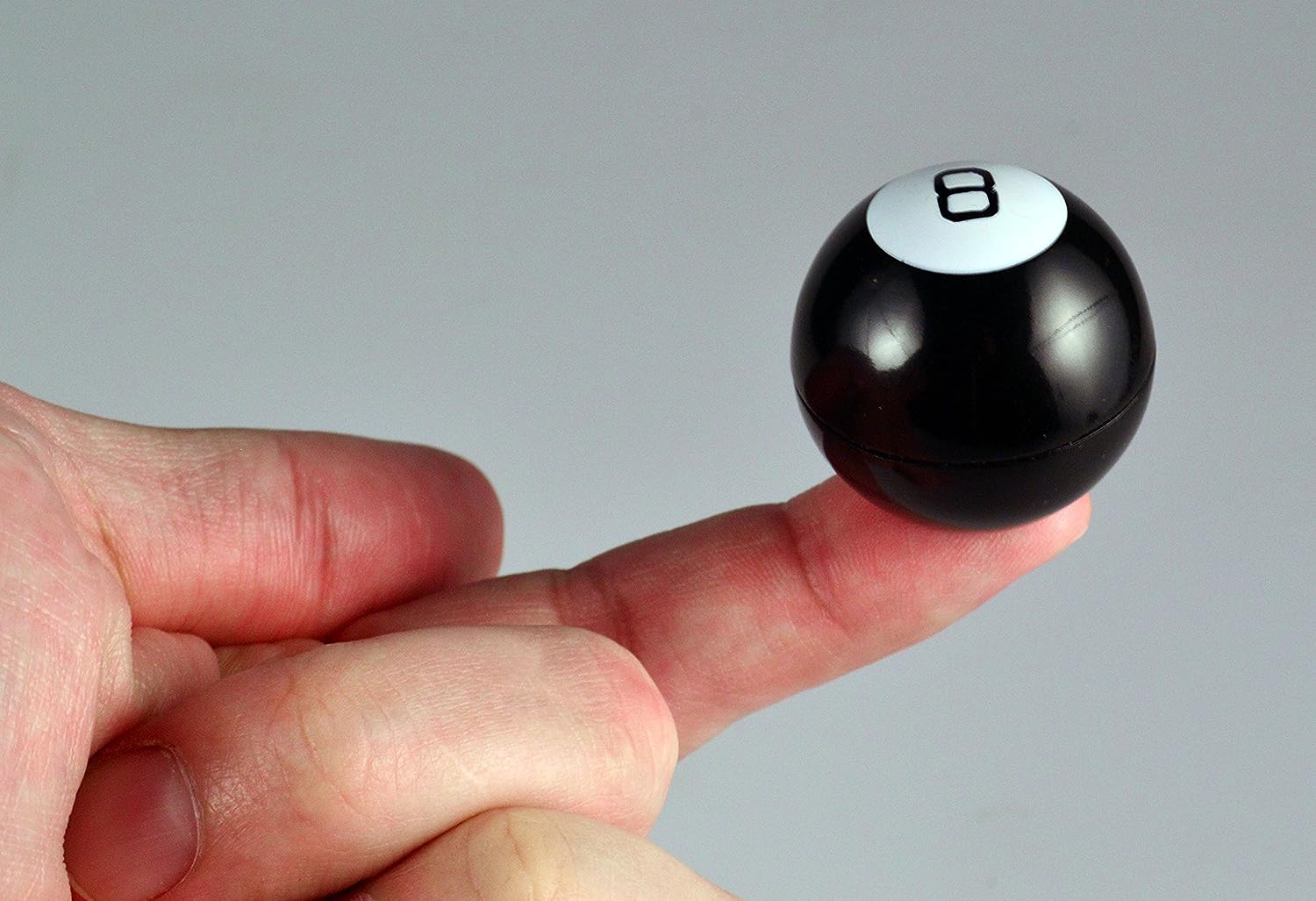 Der kleinste Magic 8 Ball der Welt – 100 % funktionales Miniaturspielzeug für Kinder ab 8 Jahren 3